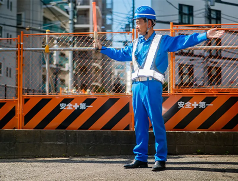 《日給UP！》ずっと安定収入なら第一警備★高日給＆交通費全額支給！未経験OKの画像2